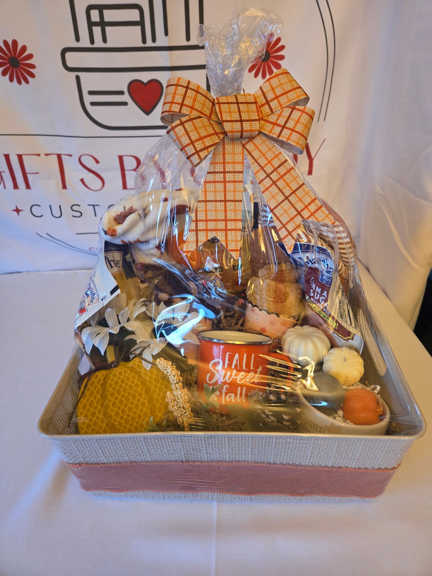 Large Harvest Baking Basket